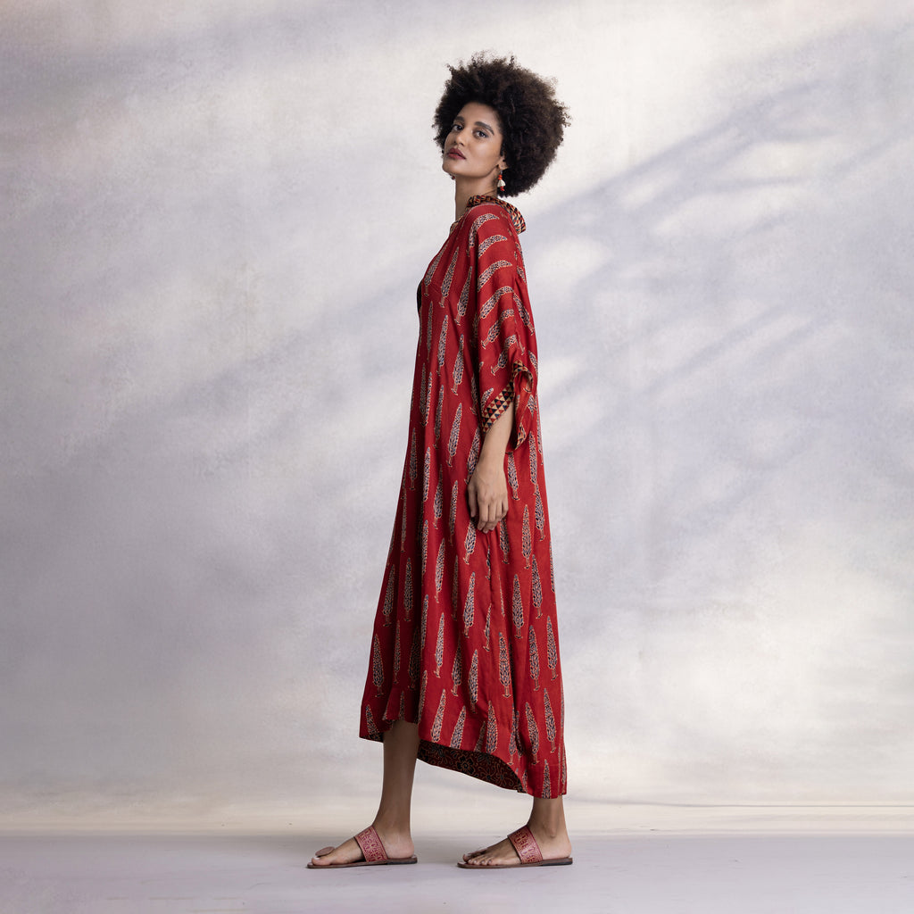 Shirt dress with raglan sleeves and relaxed fit