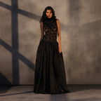 Nocturne Veil – Chantilly Lace Keyhole Top